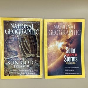 Lot of 2 National Geographics (11/03 & 6/12)
